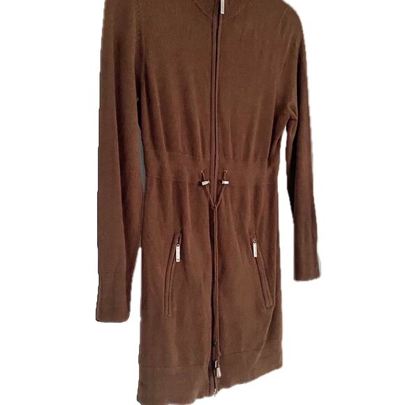 😊BCBG Maxazria Brown Sweater Coat Drawstring Gold Zipper Pockets Mid-thigh Sz L - Picture 8 of 14